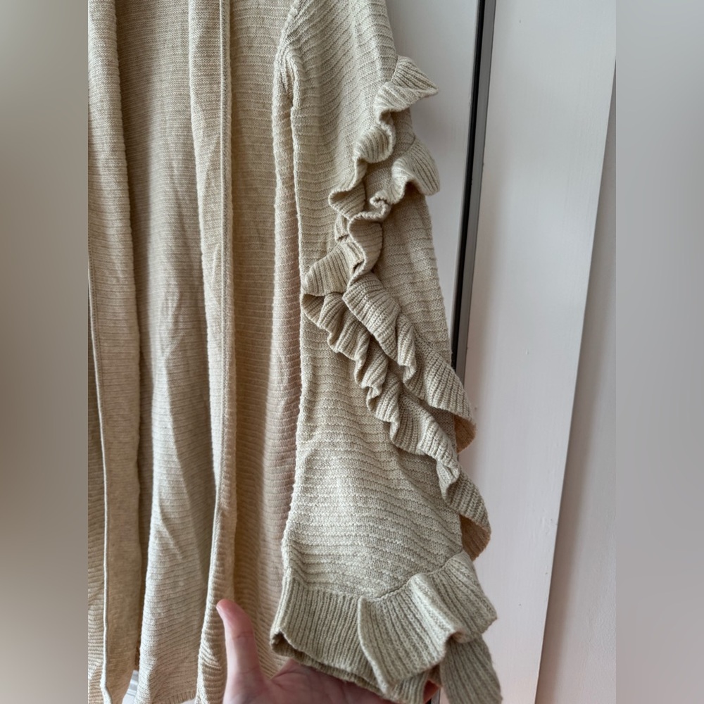 Beige Long Ruffle-Sleeve Cardigan – Size L - Picture 4 of 6